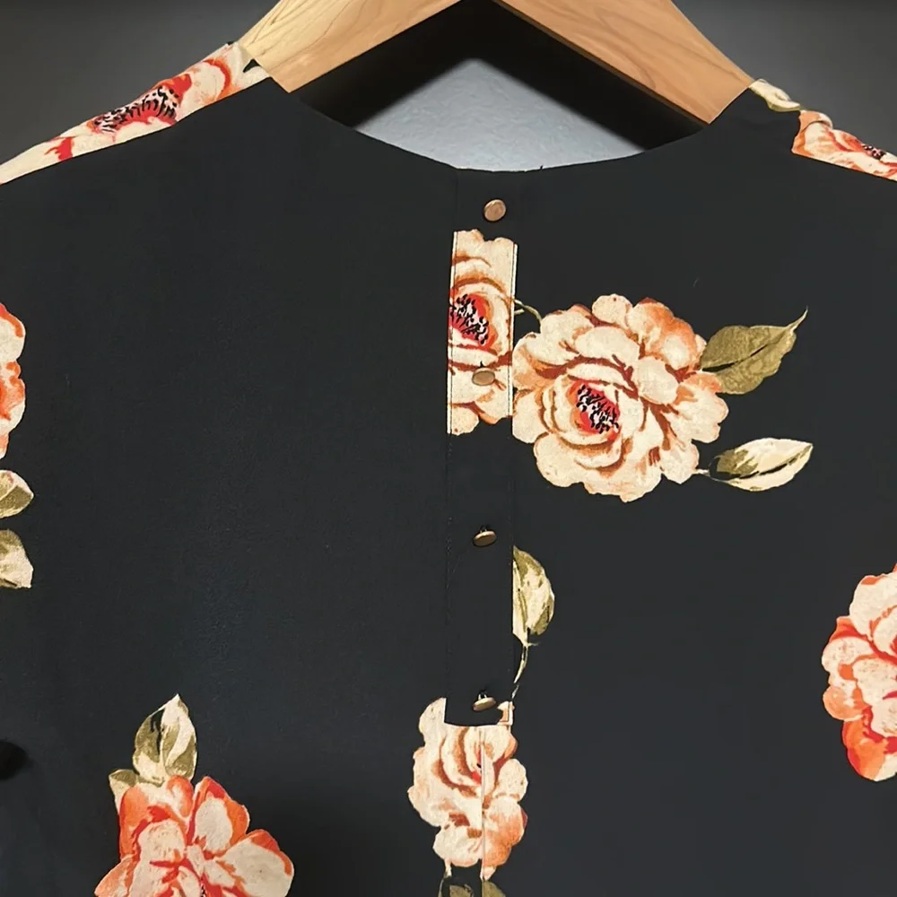 Patterned Shift Dress - Picture 3 of 3